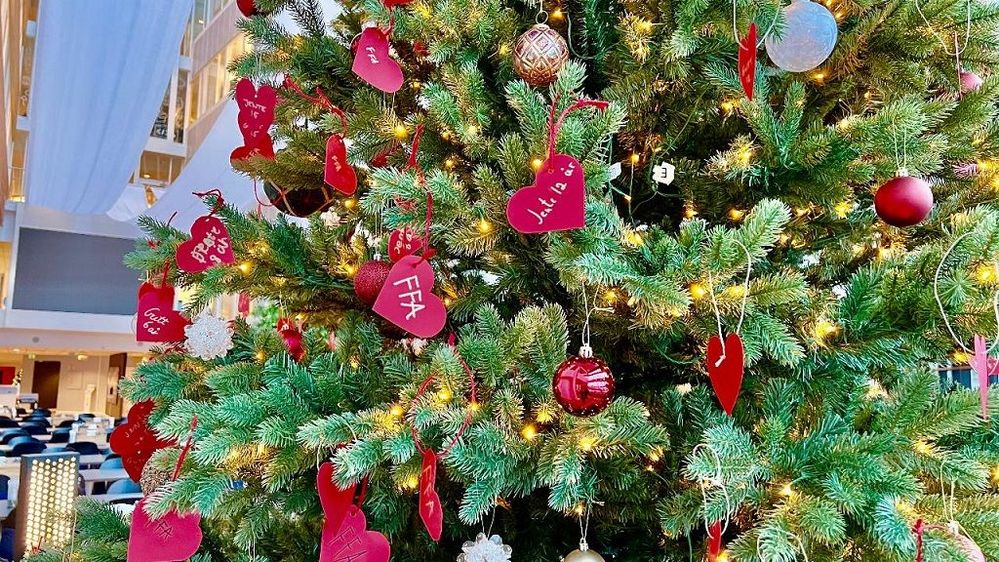 juletree.jpg