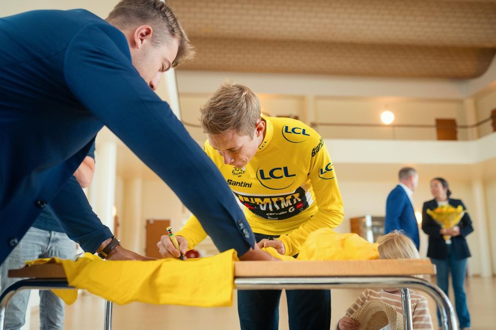 Huldiging Jonas in Denemarken (12).jpg