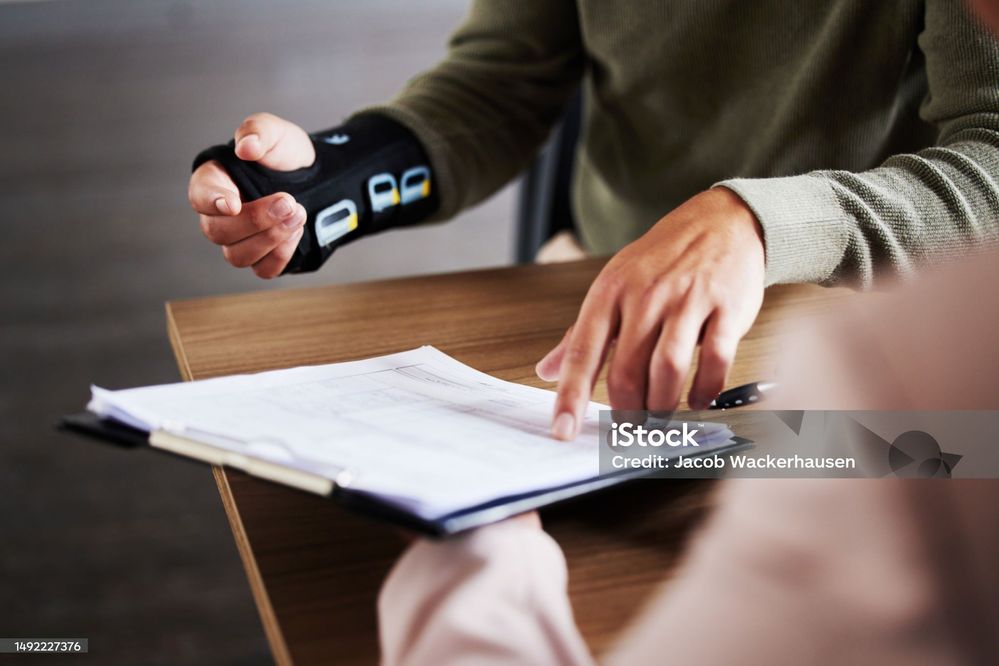 istockphoto-1492227376-2048x2048.jpg