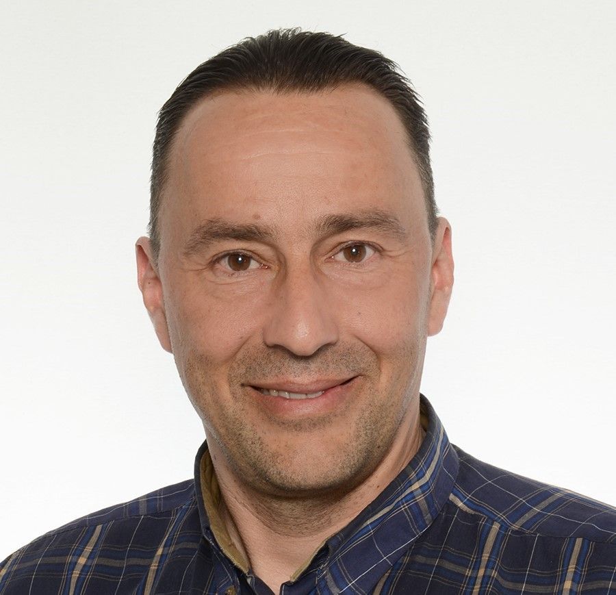 Kari_Tuomikoski_uusi.jpg