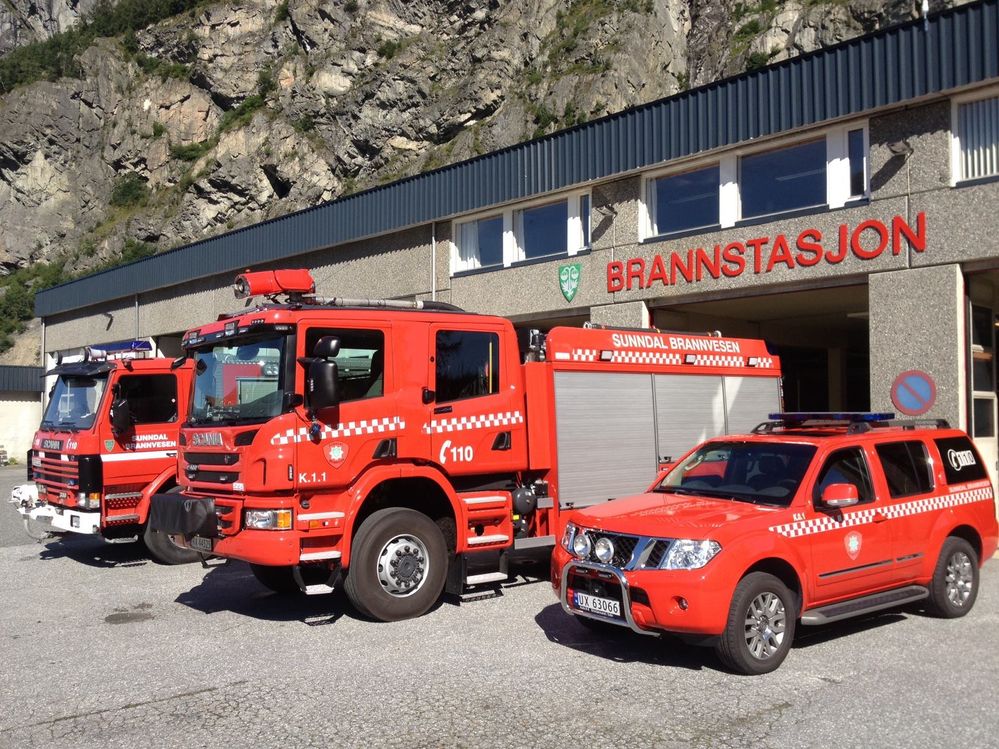 Sunndal brannstasjon.JPG