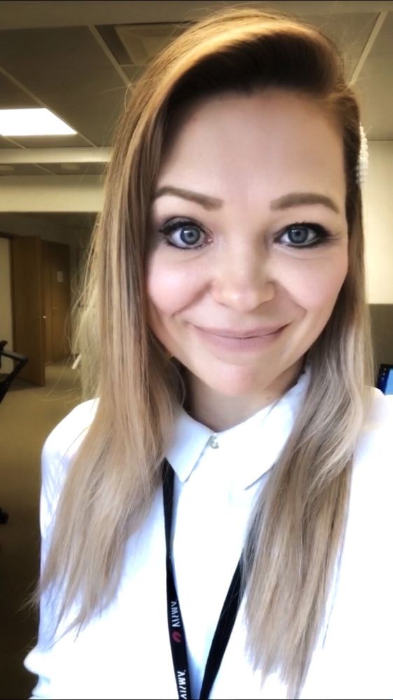brunette.jpg