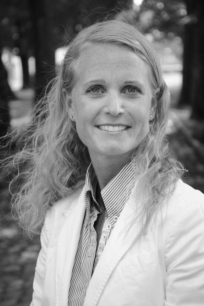 Siren Stendahl Profile picture bw.jpg