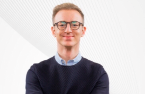 Profilbild 2.jpg.png